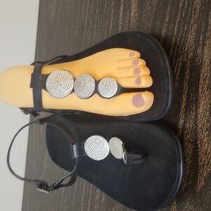 Vionic Black leather T Strap Silver thong sandals Size 7